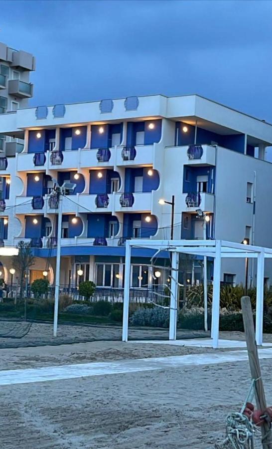 Hotel Ideal Rimini Bagian luar foto