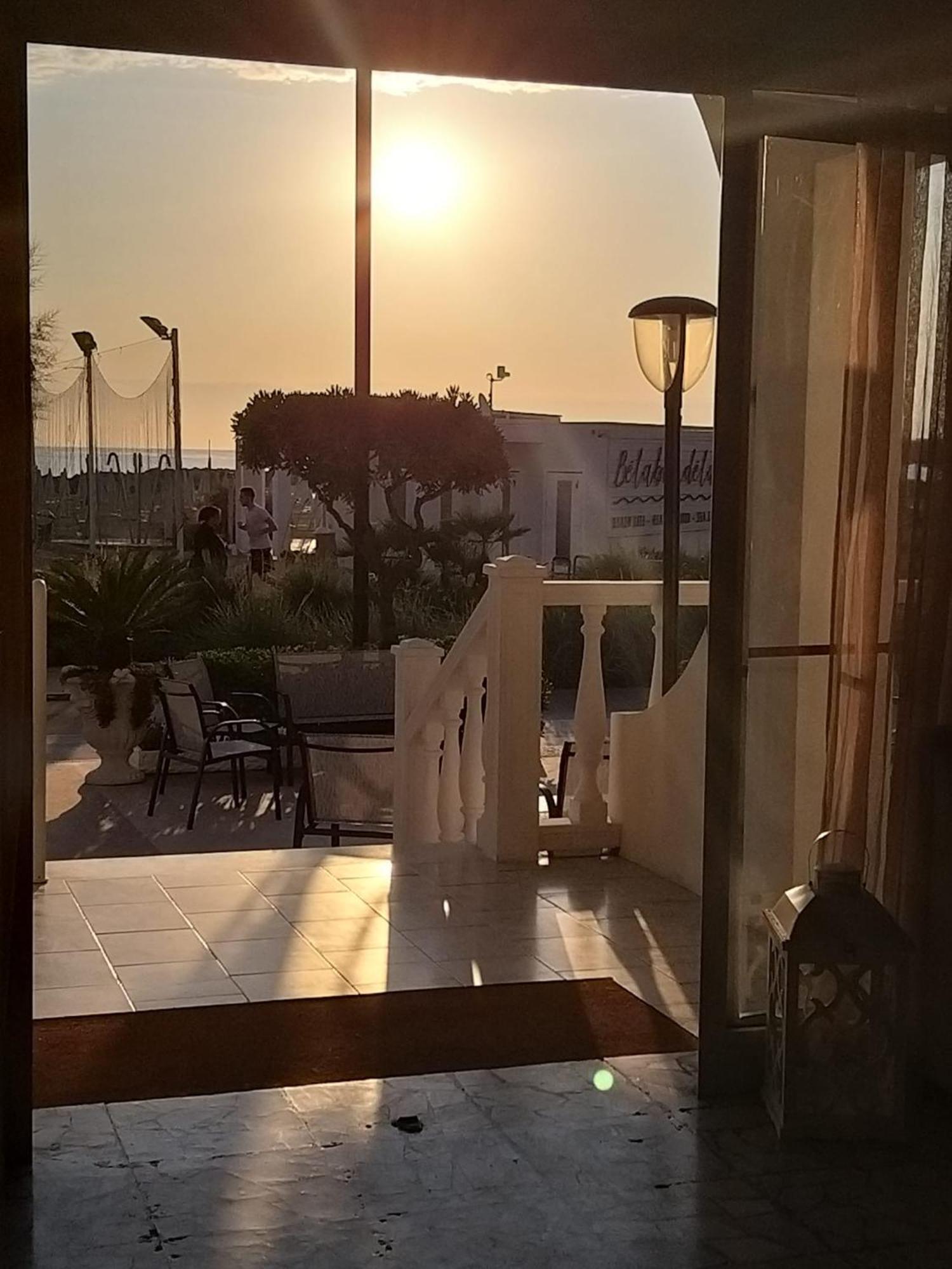 Hotel Ideal Rimini Bagian luar foto