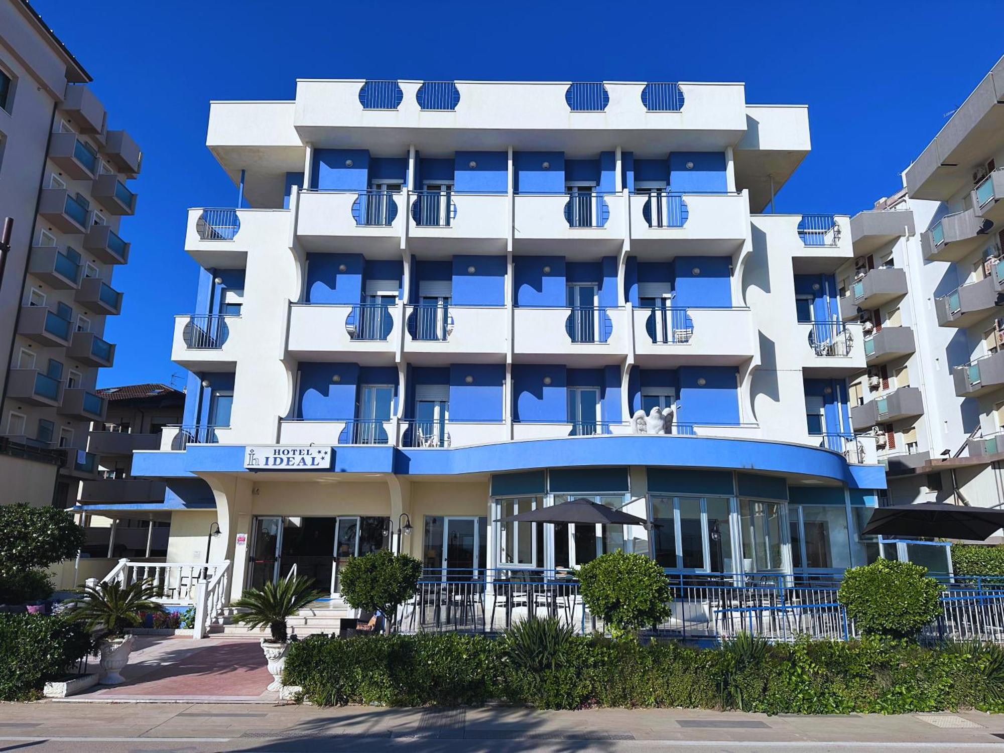 Hotel Ideal Rimini Bagian luar foto